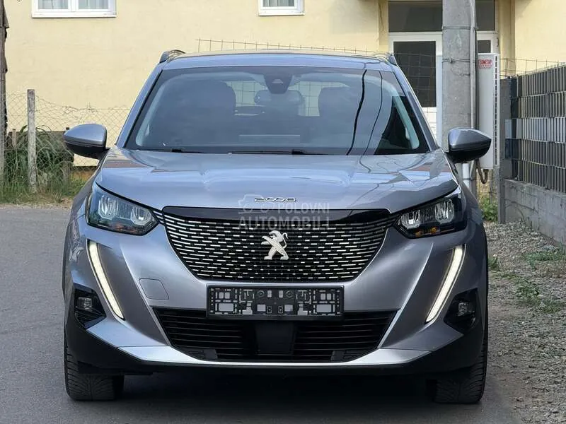 Peugeot 2008 2021 photo 5