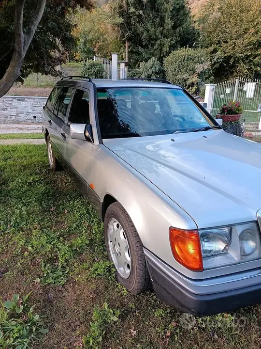 Mercedes-Benz W124 1992 photo 5