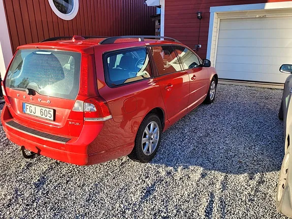 Volvo V70 2012 photo 3