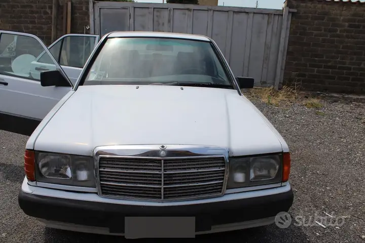 Mercedes-Benz 190