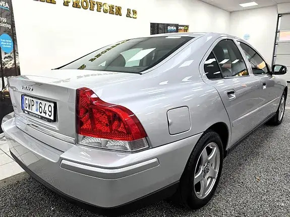 Volvo S60 2008 photo 4