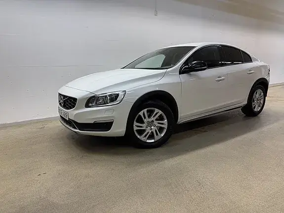 Volvo S60 Cross Country 2018 photo 2