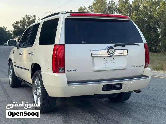 Cadillac Escalade 2012 photo 4