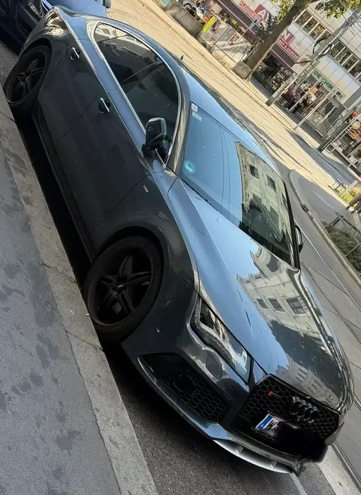 Audi A7 2012 photo 2
