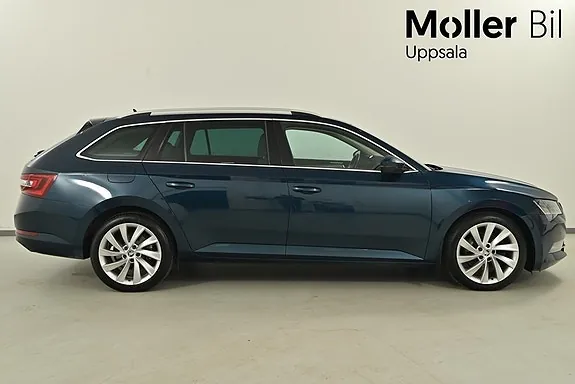 Skoda Superb 2017 photo 5