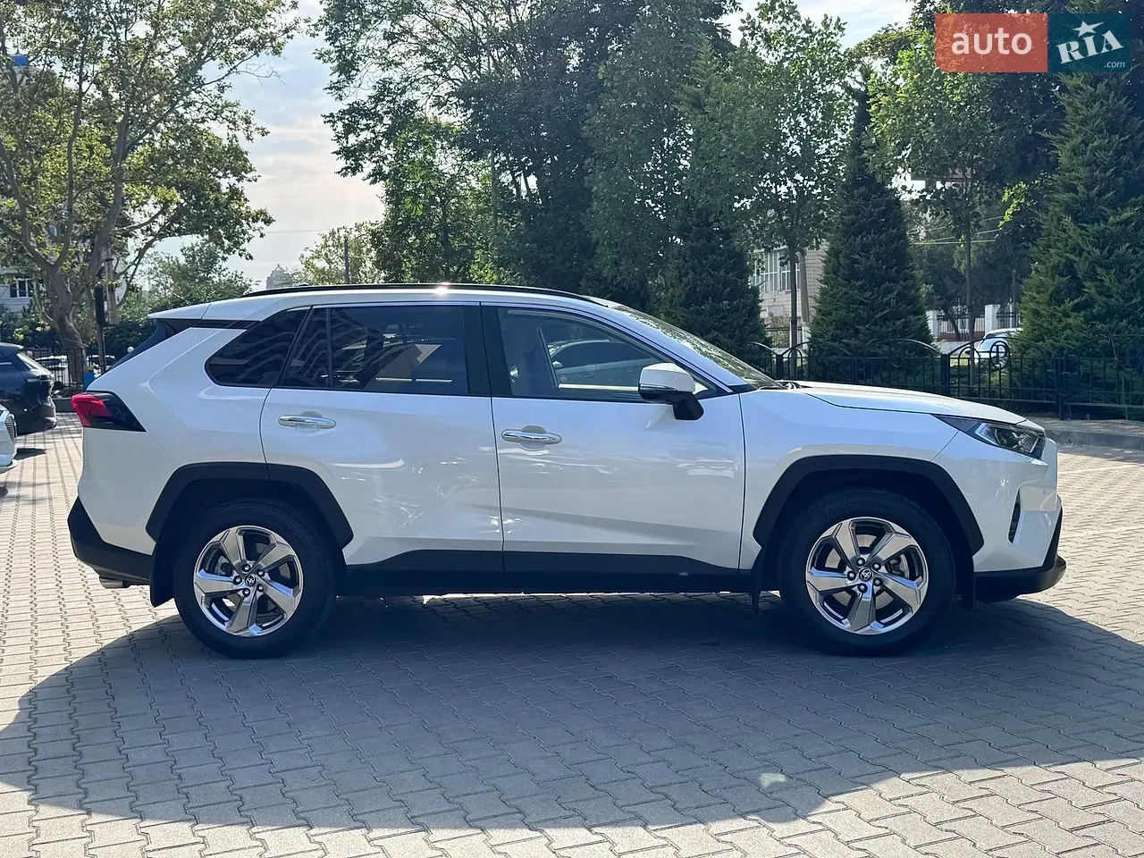 Toyota Rav4 2020 photo 4