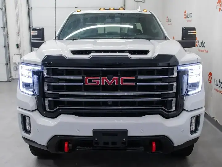 GMC Sierra 3500Hd 2023 photo 2