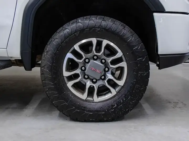 GMC Sierra 3500Hd 2023 photo 5
