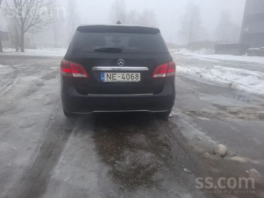 Mercedes-Benz B200 2018 photo 4