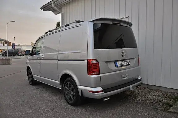 Volkswagen Transporter 2018 photo 4