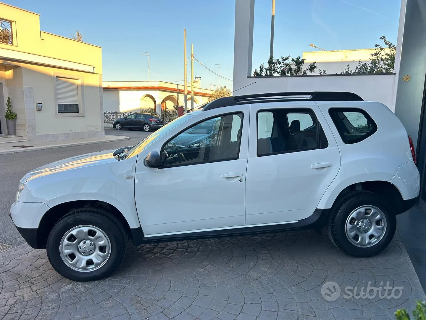 Dacia Duster 2012 photo 4