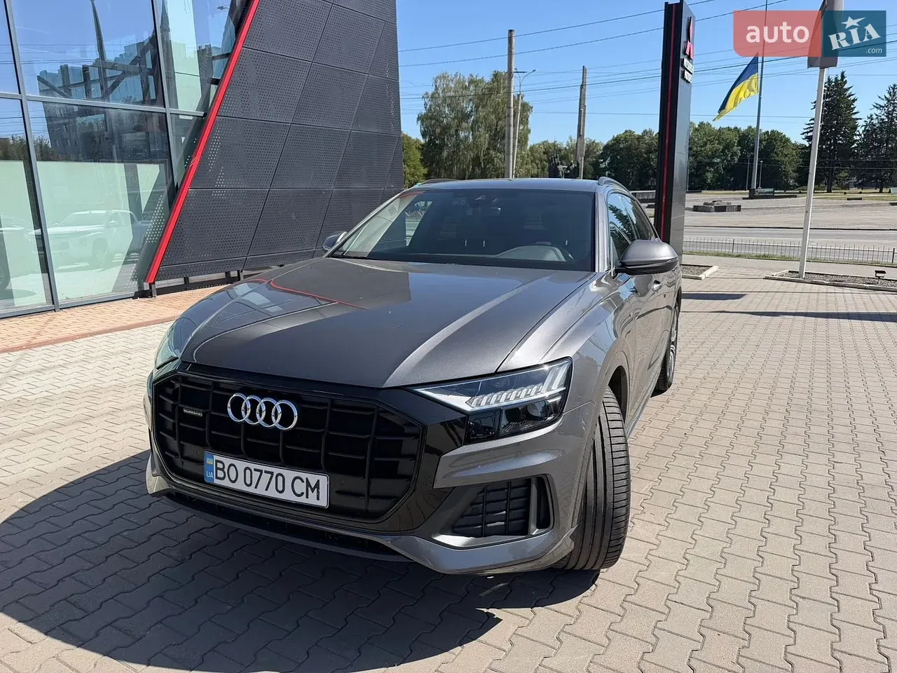 Audi Q8 2023 photo 2