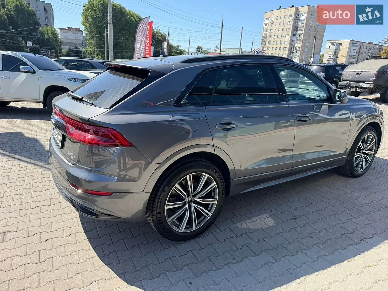 Audi Q8 2023 photo 5