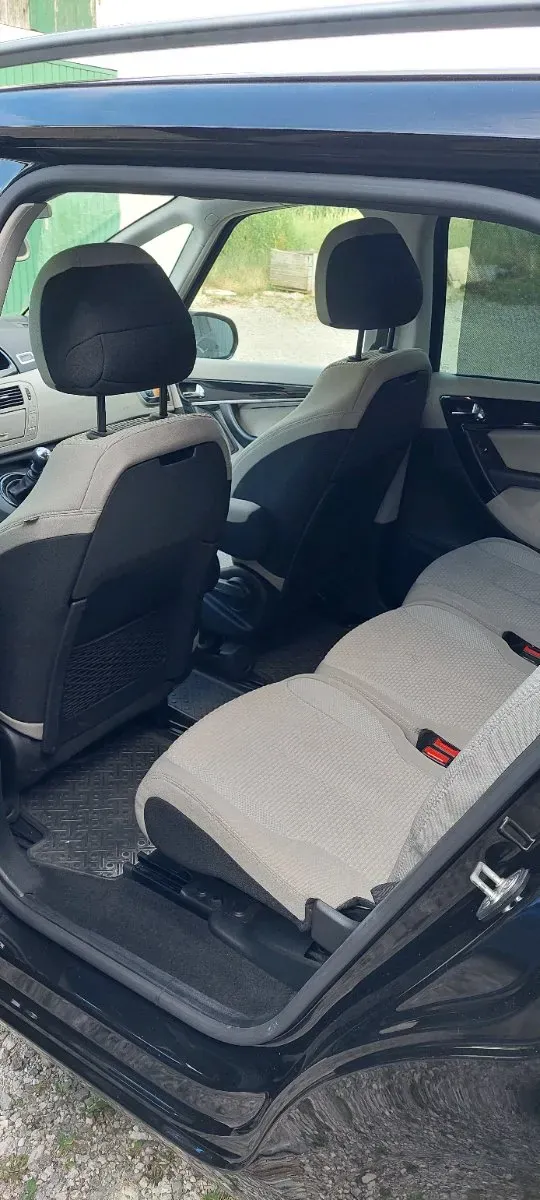 Citroen Grand C4 Picasso 2013 photo 3