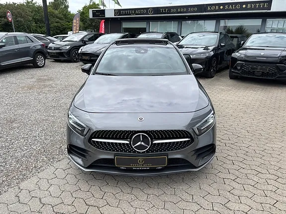 Mercedes-Benz A200 2022 photo 2
