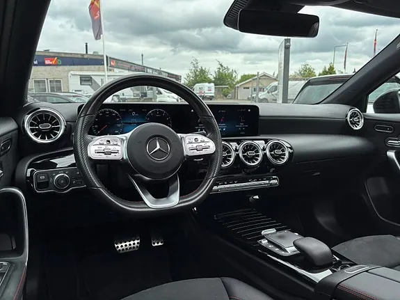 Mercedes-Benz A200 2022 photo 5