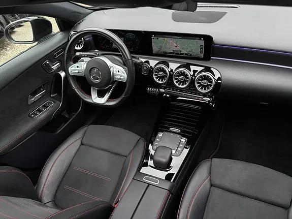 Mercedes-Benz A200 2022 photo 3