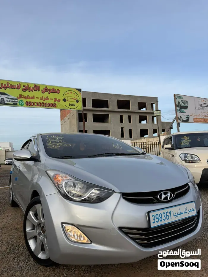 Hyundai Avante 2012 photo 3