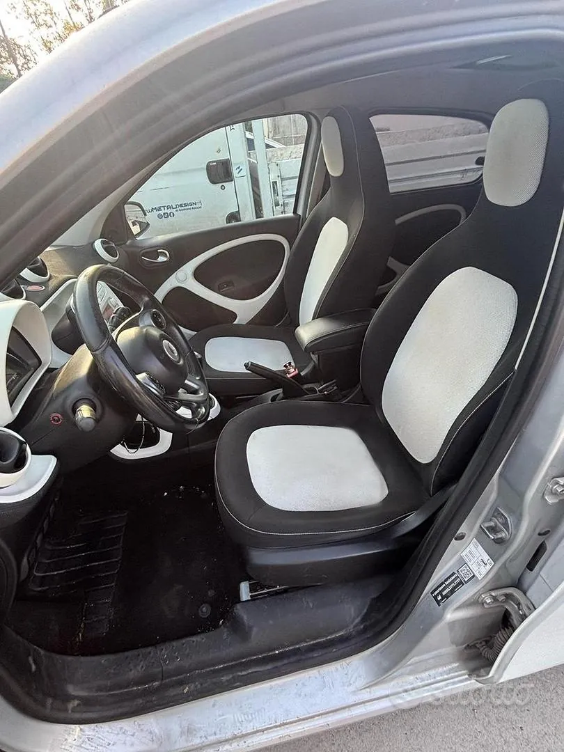 Smart Forfour 2015 photo 4