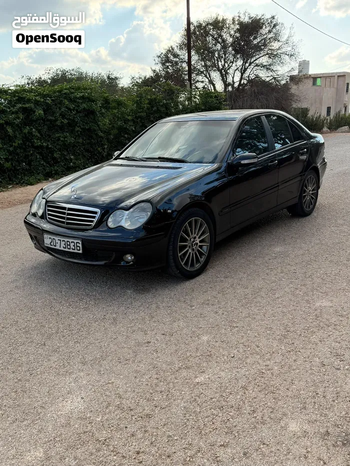 Mercedes-Benz C-Class 2005 photo 3