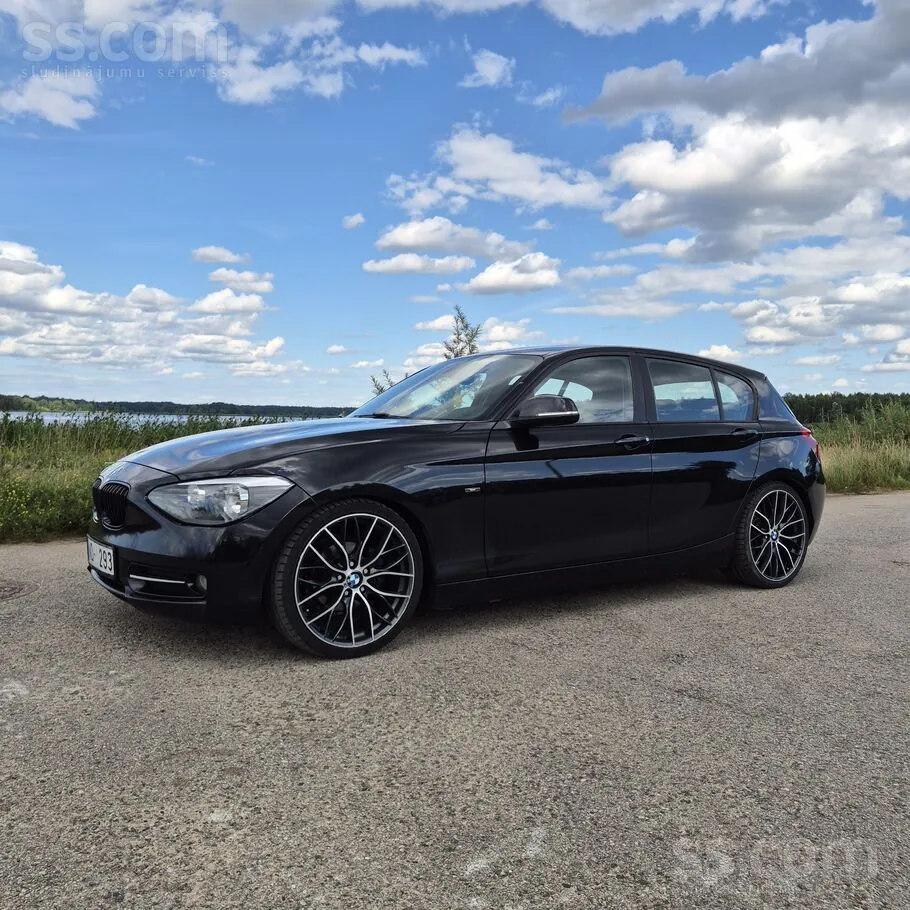 BMW 118 2011 photo 4