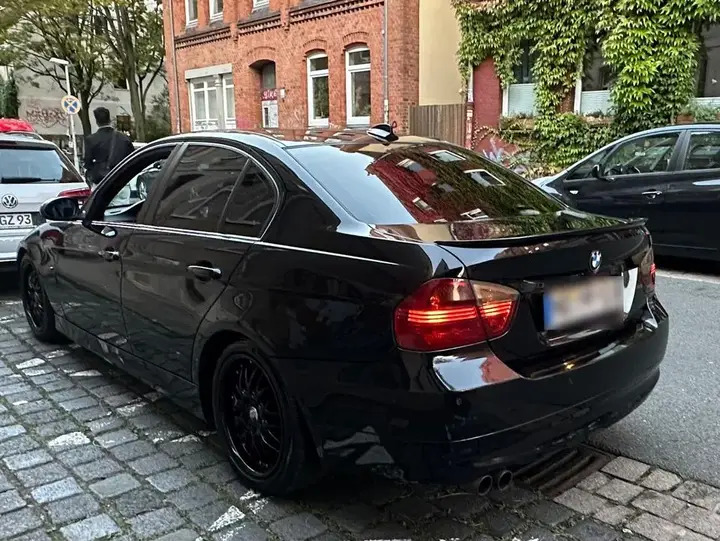 BMW 325I