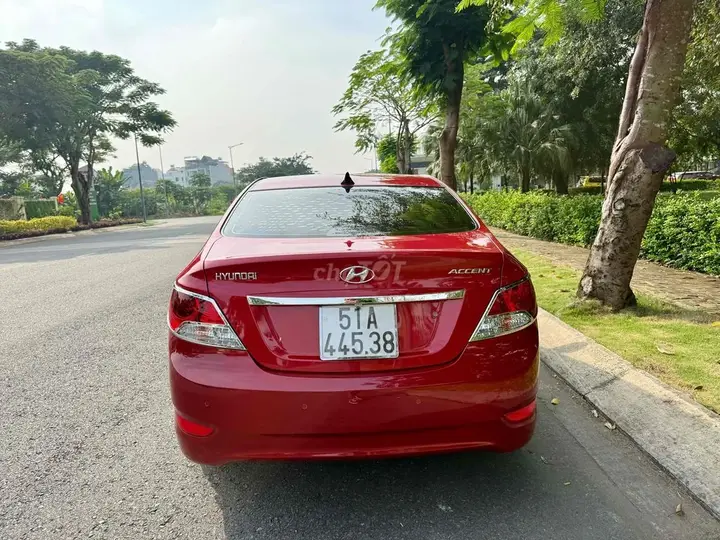 Hyundai Accent 2012 photo 5