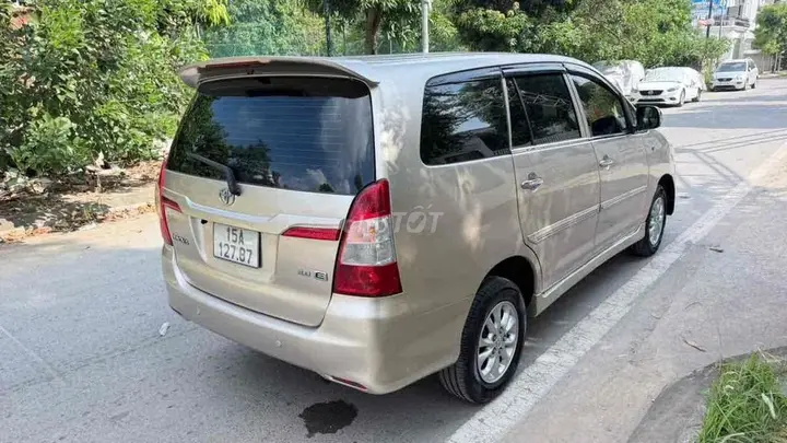 Toyota Innova 2014 photo 2