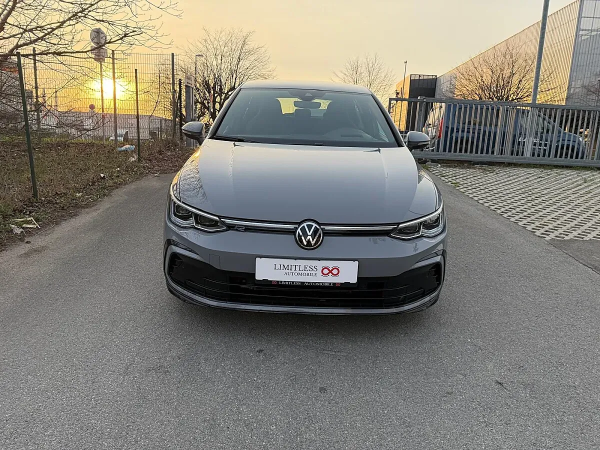 Volkswagen Golf 2023 photo 2