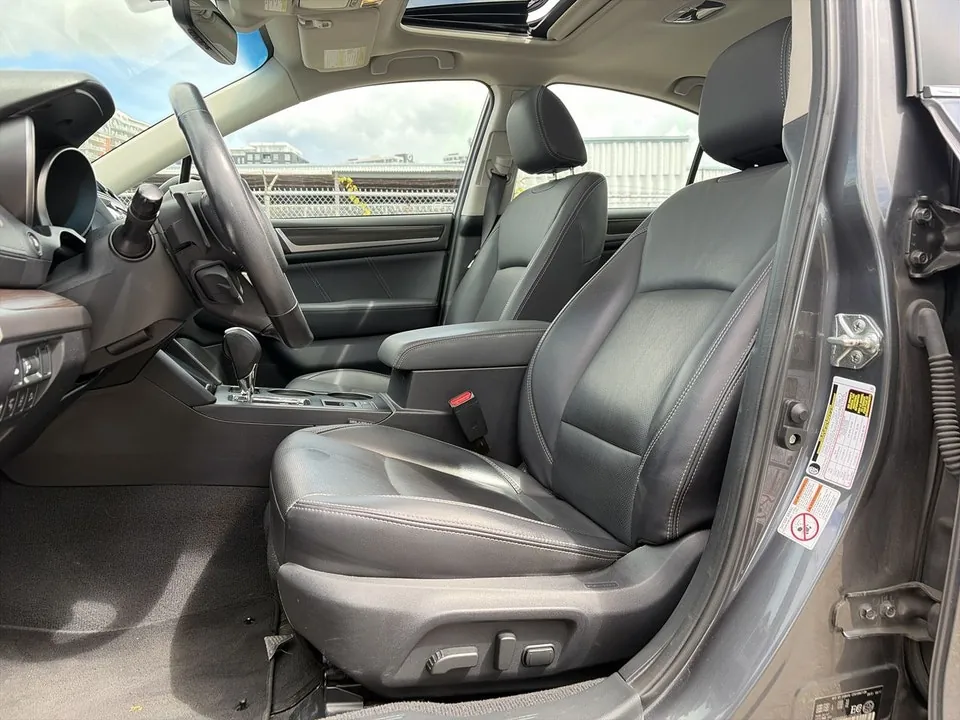 Subaru Legacy 2018 photo 3