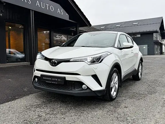 Toyota C-Hr 2017 photo 2