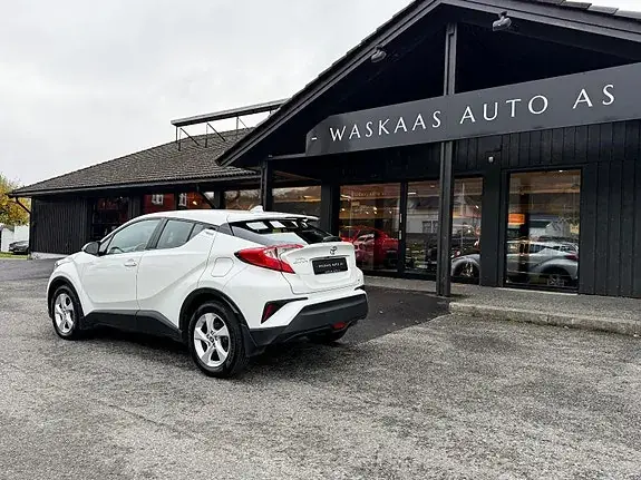 Toyota C-Hr 2017 photo 5