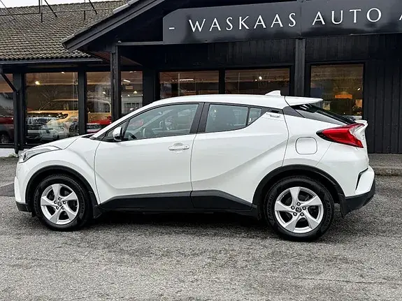Toyota C-Hr 2017 photo 3