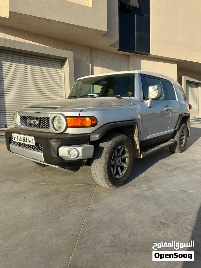 Toyota Fj 2010 photo 5
