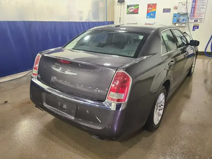 Chrysler 300 2013 photo 4