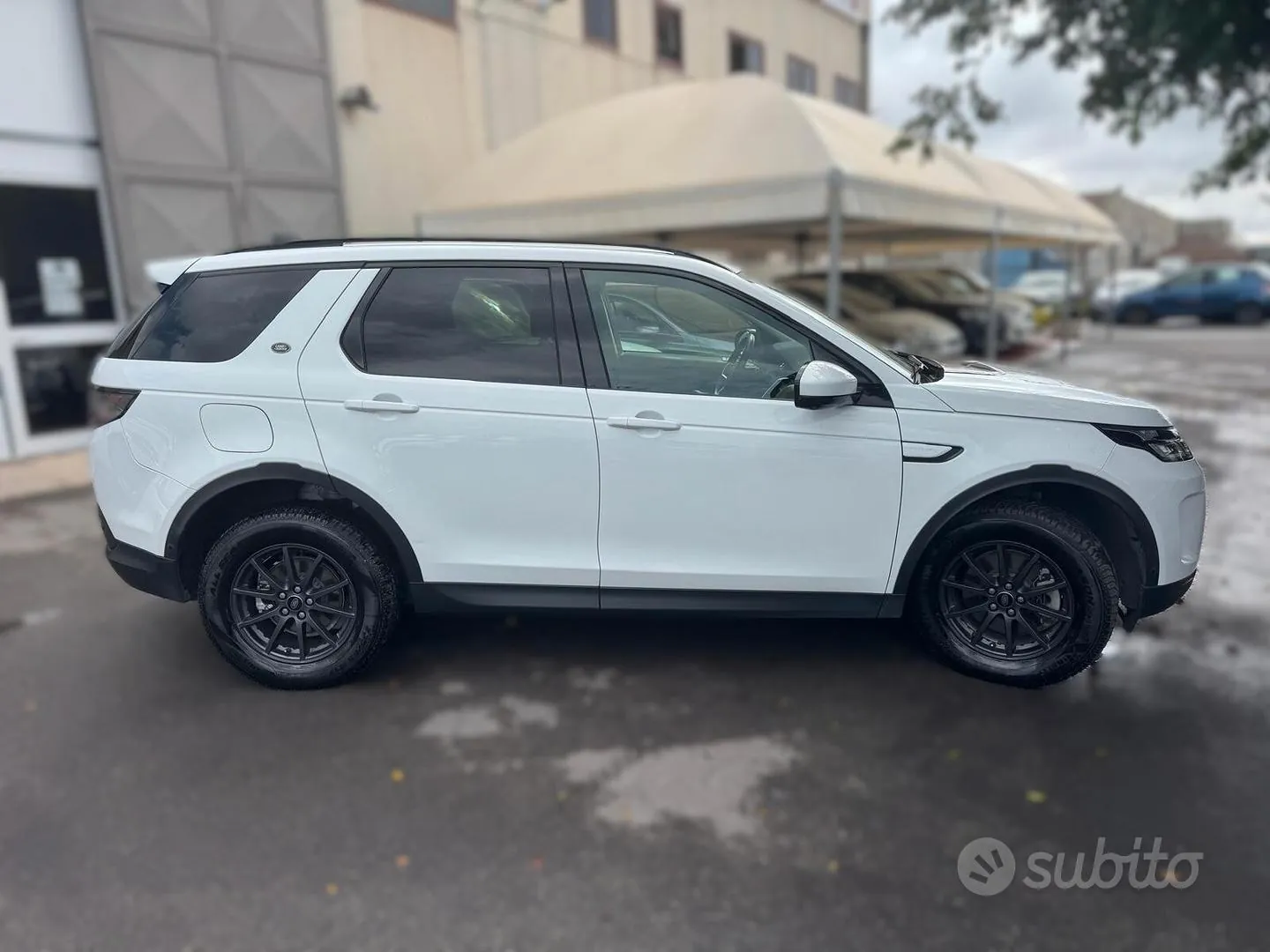 Land Rover Discovery Sport 2021 photo 3