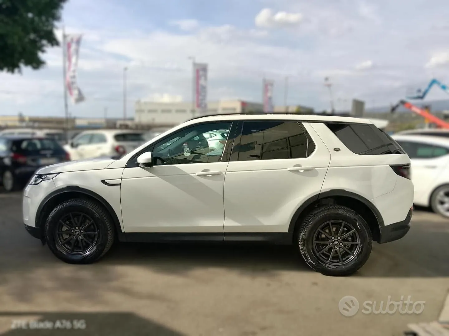 Land Rover Discovery Sport 2021 photo 5