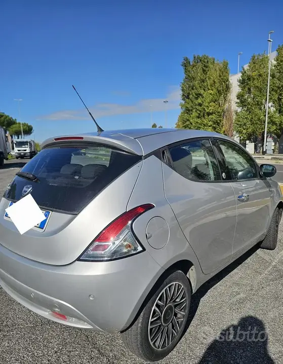 Lancia Ypsilon 2019 photo 5