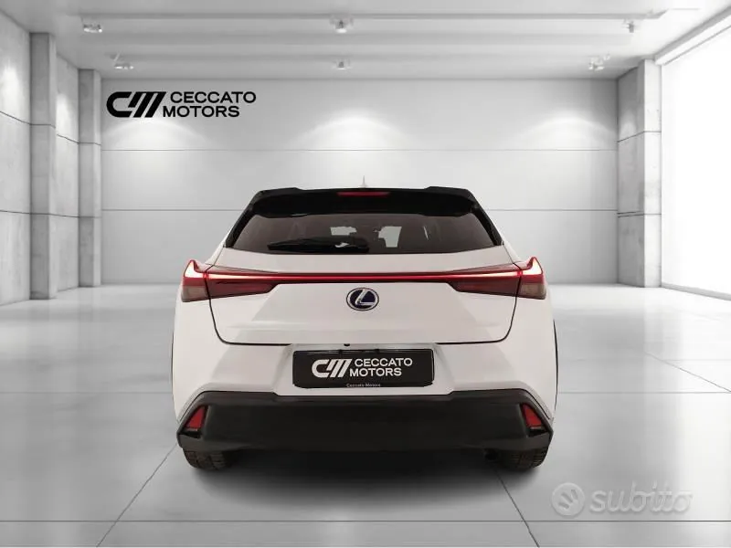 Lexus Ux 2019 photo 5