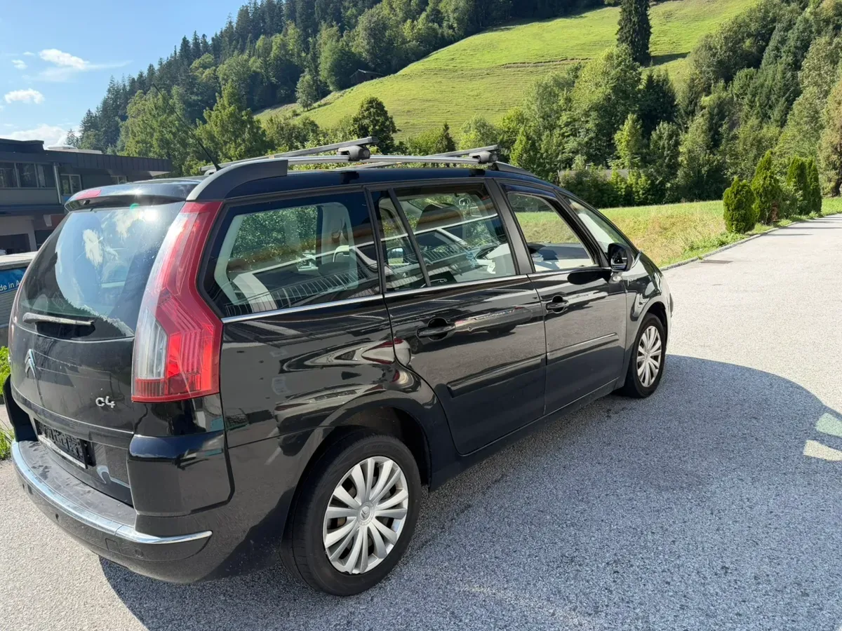 Citroen C4 Picasso 2012 photo 2