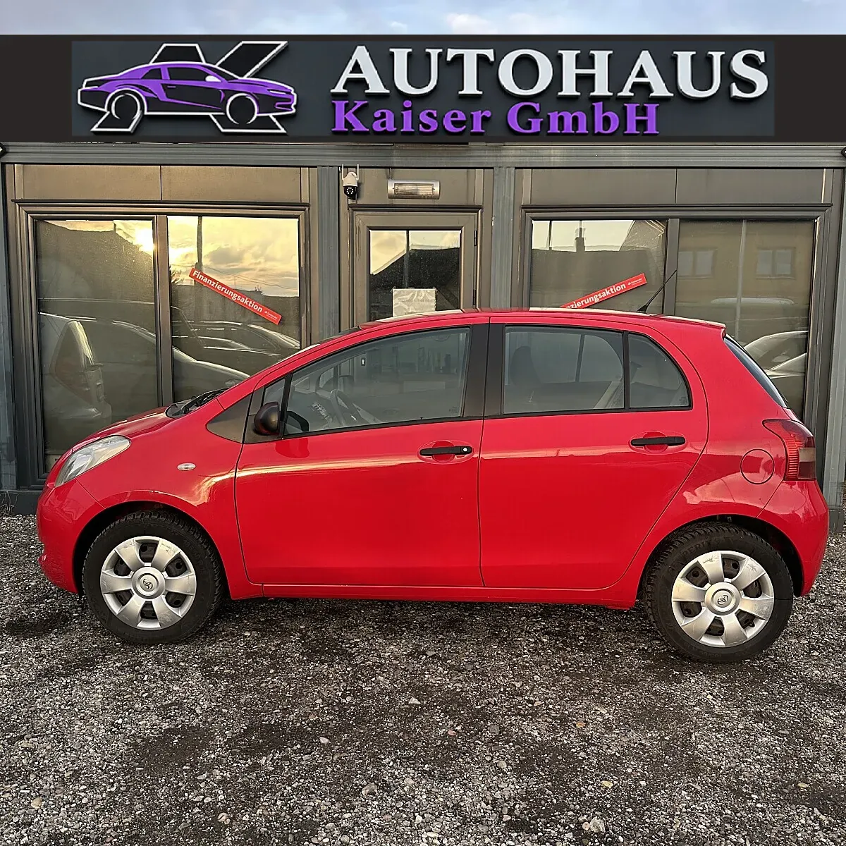 Toyota Yaris 2006 photo 2