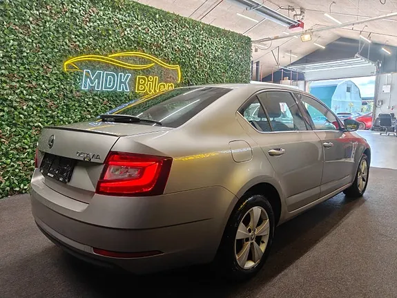 Skoda Octavia 2018 photo 4
