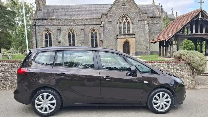 Vauxhall Zafira 2014 photo 2