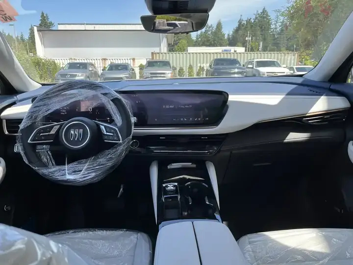 Buick Envision 2026 photo 5