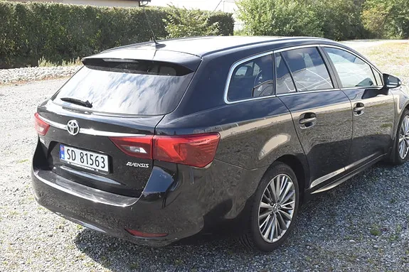Toyota Avensis 2016 photo 4