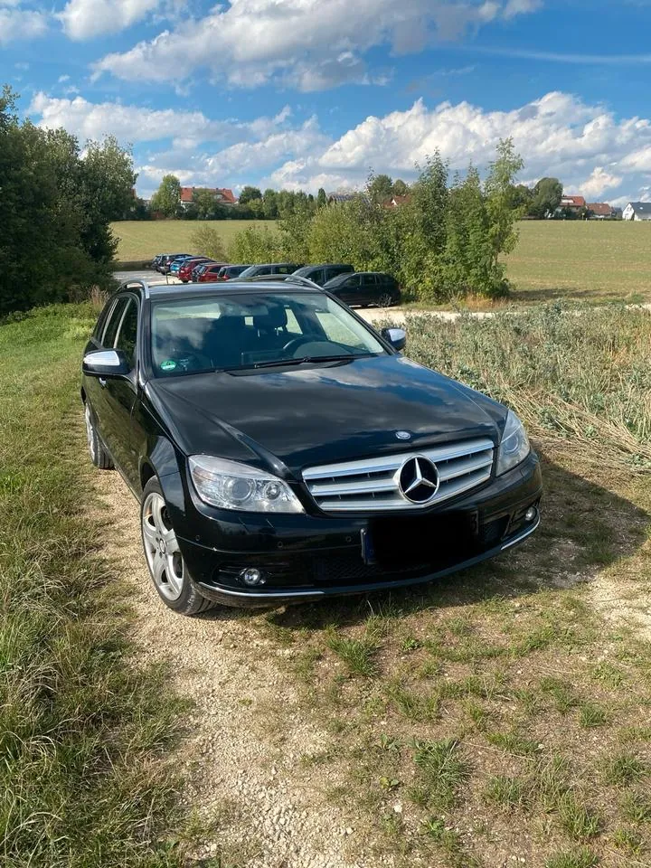 Mercedes-Benz C320