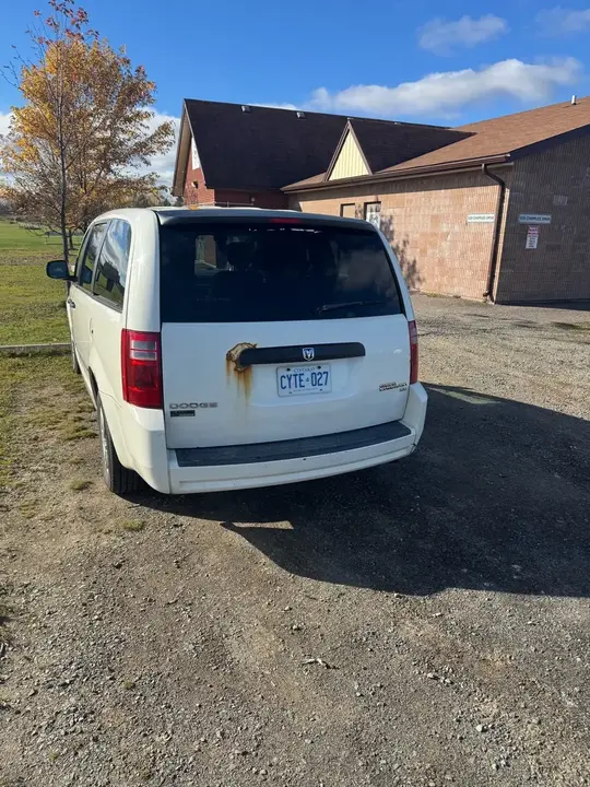 Dodge Caravan 2009 photo 3