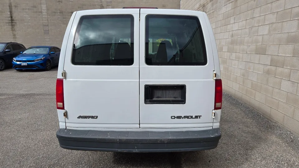 Chevrolet Astro 2004 photo 5