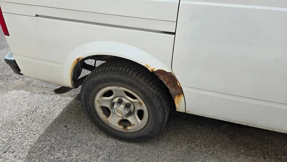 Chevrolet Astro 2004 photo 4