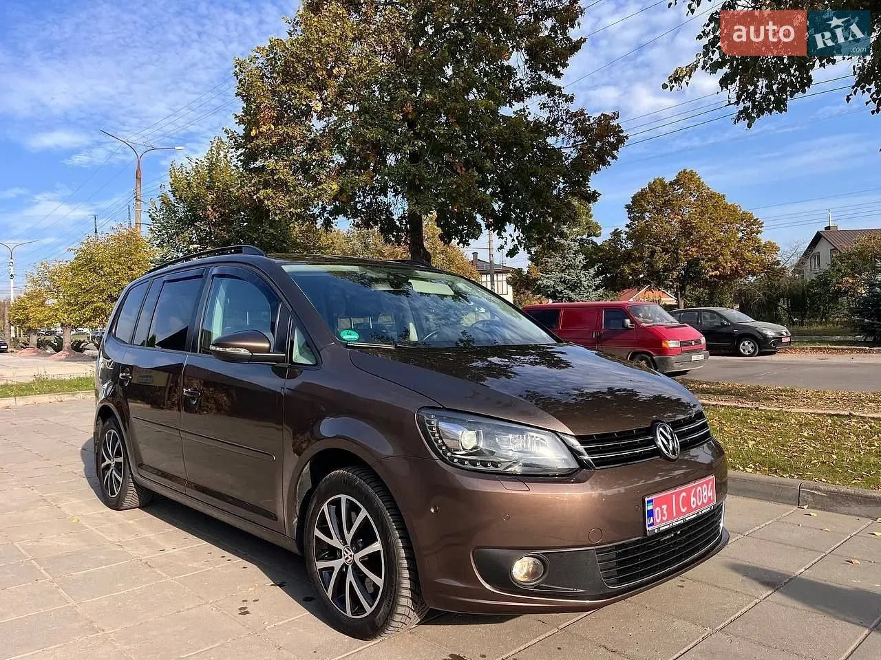 Volkswagen Touran 2011 photo 5